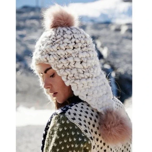 NWT Free People Snow Castle Trapper Pom Hat Ivory - Picture 2 of 6
